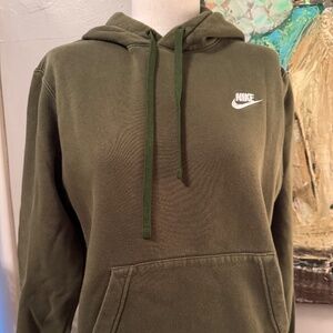 Nike club fleece hoodie olive green xs